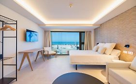 Apartamentos Playa Victoria